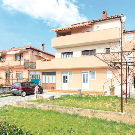 4 Bedroom In Pula