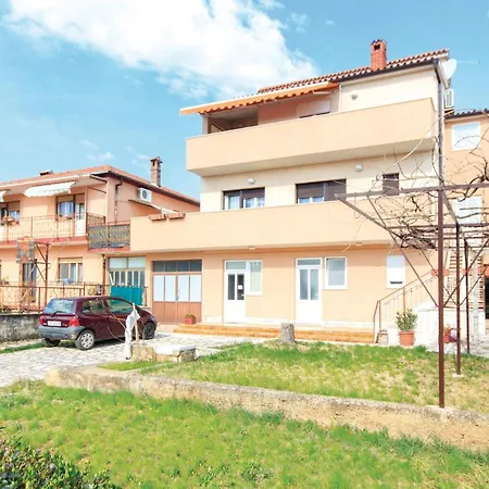 4 Bedroom Stunning In Pula